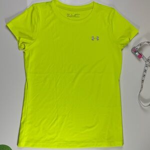 LIKE NEW Under Armour Bright Lime Tee crew neck